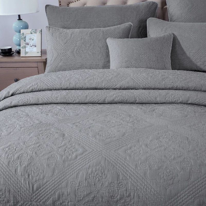 DaDa Bedding Floral Vintage Stone Wash Grey Matelassé Ash Silver Diamond Pattern Quilted Bedspread Set (JHW855)