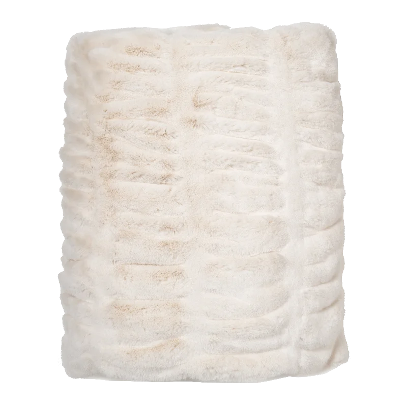 Deluxe Faux Fur Throw