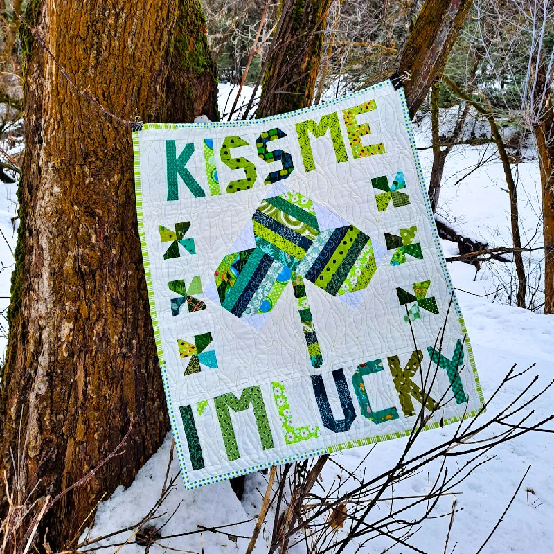 Kiss Me Irish wall hanging quilt pattern