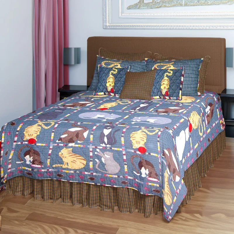 Kitty and Meow Quilt, Hand cut and Appliqued cotton fabric motifs.