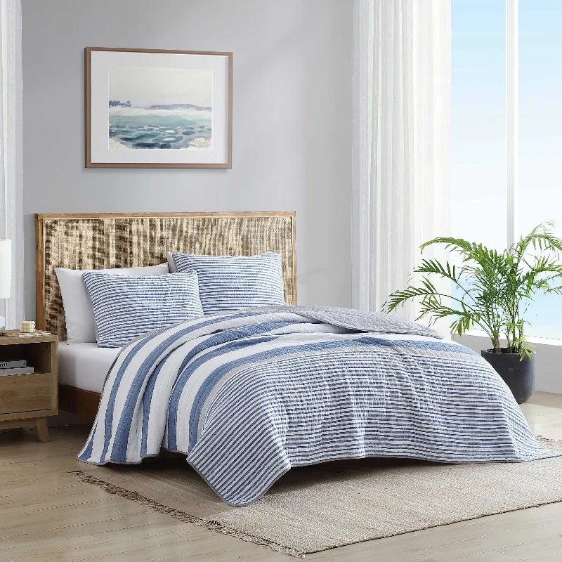 Nautica Fairwater Blue King Quilt & Sham Set