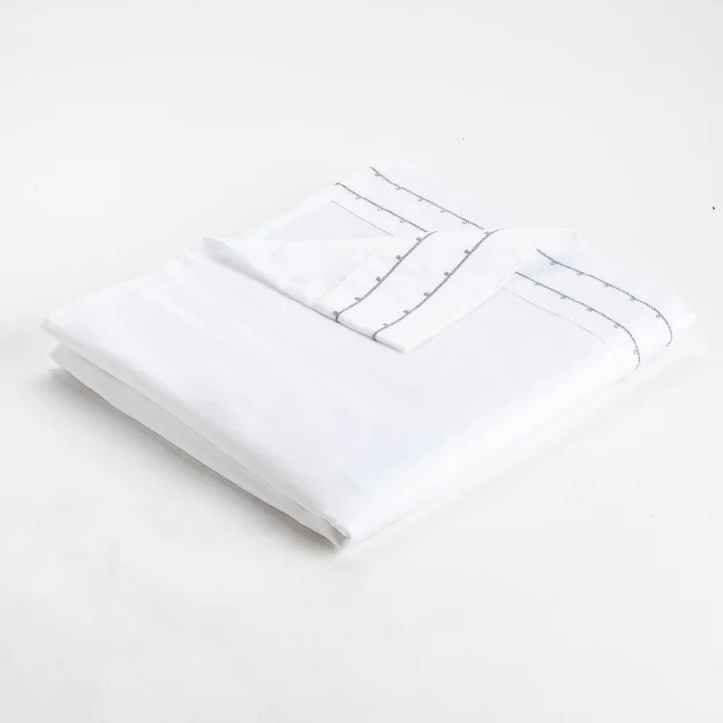 Organic Prague™ Embroidered Flat Sheets