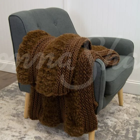 Plush Knit Throw ~ Tobacco